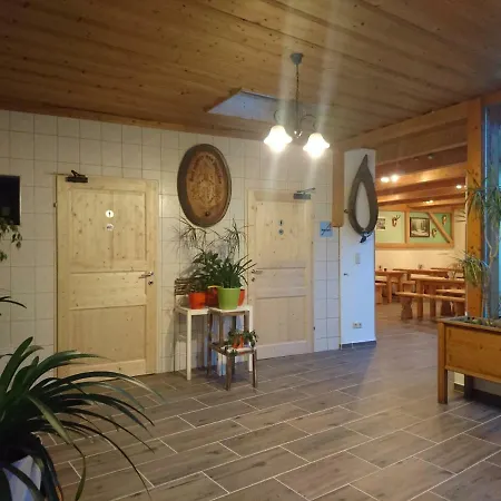 Hoessl Hotel